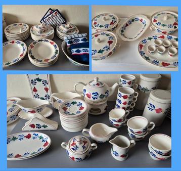 Oud groot Boerenbont servies Boch België / Maastricht  beschikbaar voor biedingen