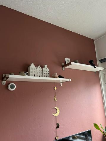 Wandplanken set van 4 (2 groot/2 klein) beschikbaar voor biedingen