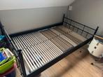 Zwart metalen bedframe - Tweepersoons, Huis en Inrichting, Slaapkamer | Bedden, Ophalen, Gebruikt, Zwart, Tweepersoons