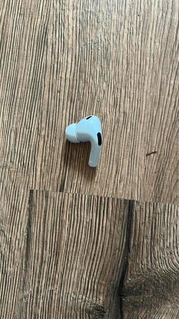 Rechter airpod pro 2 beschikbaar voor biedingen