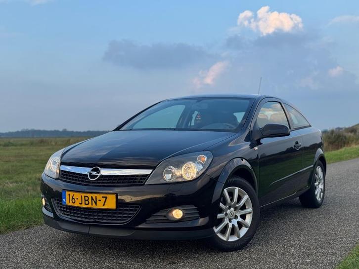 Opel Astra H 1.8 16V GTC | LEDER | NAP | CARPLAY | SUBWOOFER, Auto's, Opel, Particulier, Astra, ABS, Airbags, Airconditioning