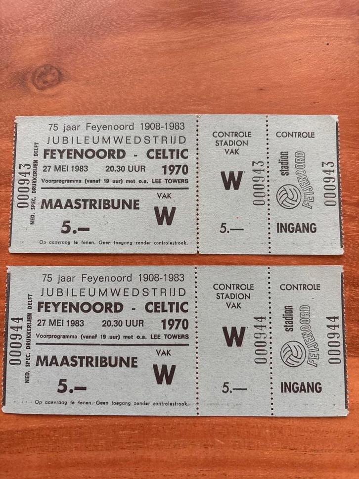 2x Oude Feyenoord - Celtic Kaartjes 1983, Verzamelen, Sportartikelen en Voetbal, Zo goed als nieuw, Overige typen, Feyenoord, Ophalen of Verzenden