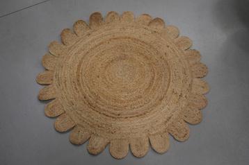 Leuk rond vloerkleed Jute Flower Ø100 cm. beschikbaar voor biedingen
