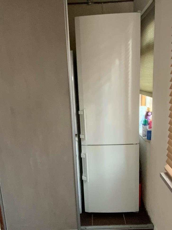 Liebherr Koelkast - Betrouwbaar en Ruim!, Witgoed en Apparatuur, Koelkasten en IJskasten, Gebruikt, Met vriesvak, 200 liter of meer