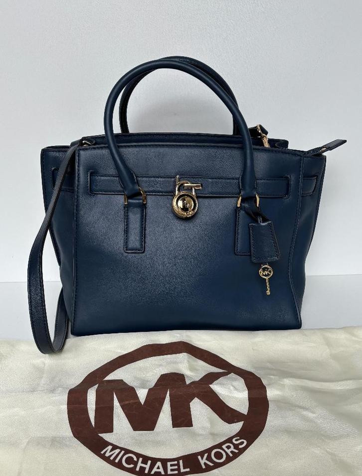 MICHAEL KORS Blauw lock en key schouder tas bag, Sieraden, Tassen en Uiterlijk, Tassen | Damestassen, Zo goed als nieuw, Schoudertasje