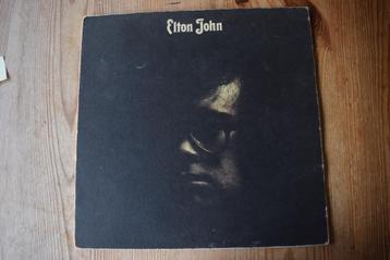 Elton John beschikbaar voor biedingen