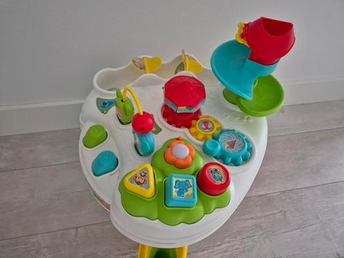 Mooie en leuke speeltafel, Kinderen en Baby's, Speelgoed | Speeltafels, Zo goed als nieuw, Ophalen of Verzenden