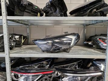 Audi A1 S1 82A VOL LED koplamp unit 033F links beschikbaar voor biedingen