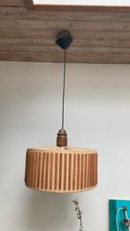 Strakke 70 houten/stoffen jaren hanglamp, Huis en Inrichting, Lampen | Hanglampen, Ophalen of Verzenden, Zo goed als nieuw, Stof