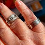 2 mooie ringen zilver samen 10,-, 18 tot 19, Ophalen of Verzenden, Zo goed als nieuw, Dame