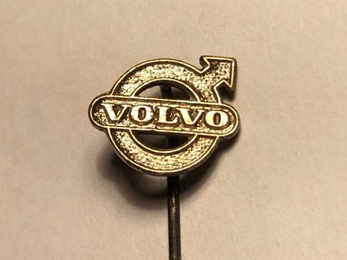 Metalen VOLVO AUTOMERK Speld (Metaalkleur)., Verzamelen, Speldjes, Pins en Buttons, Zo goed als nieuw, Speldje of Pin, Transport