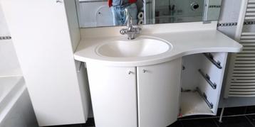 Wastafelkastje voor halfronde wastafel beschikbaar voor biedingen