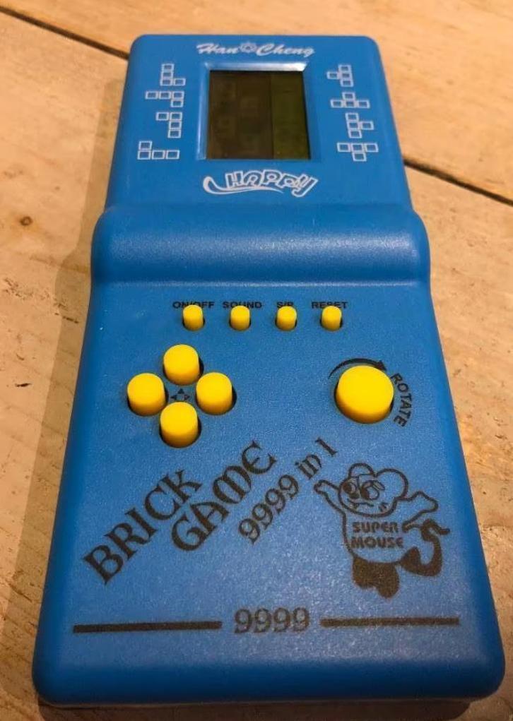 Brickgame 9999 in 1 - retro computerspelletje, Spelcomputers en Games, Games | Pc, Zo goed als nieuw, Puzzel en Educatief, 1 speler