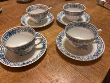 Vintage Kopjes en Schotels - Blauw Wit beschikbaar voor biedingen