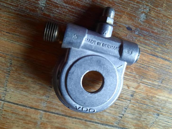 N.O.S origineel VDO kilometeraandrijver km teller 11 mm, Fietsen en Brommers, Brommeronderdelen | Oldtimers, Nieuw, Overige merken