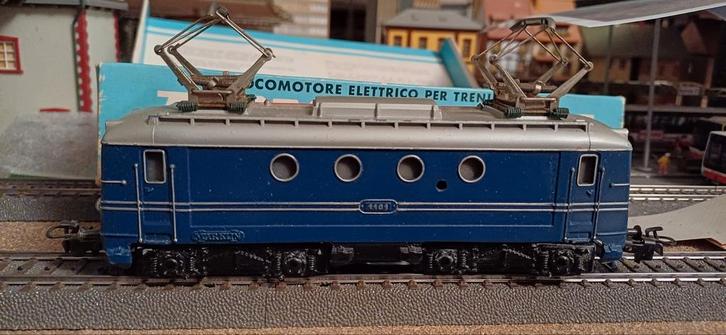 Märklin 3013 H0 Elektrische locomotief 1101 van NS als nieuw, Hobby en Vrije tijd, Modeltreinen | H0, Zo goed als nieuw, Locomotief