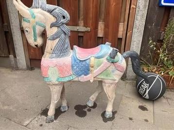 Houten Paard - Pastelkleuren - 75x75cm beschikbaar voor biedingen