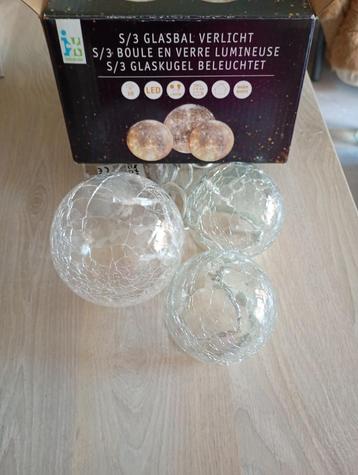Glasballen, LED verlichting beschikbaar voor biedingen