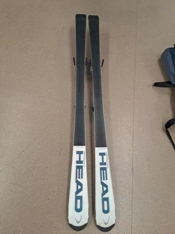 Head Ski's met Stokken en Tas beschikbaar voor biedingen