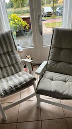 2 stoelen en 5 kussens, Tuin en Terras, Tuinstoelen, Ophalen of Verzenden, Zo goed als nieuw, Kunststof