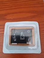 poppenhuis miniaturen schoolbord met krijtje en borstel, Ophalen of Verzenden, Nieuw, Poppenhuis