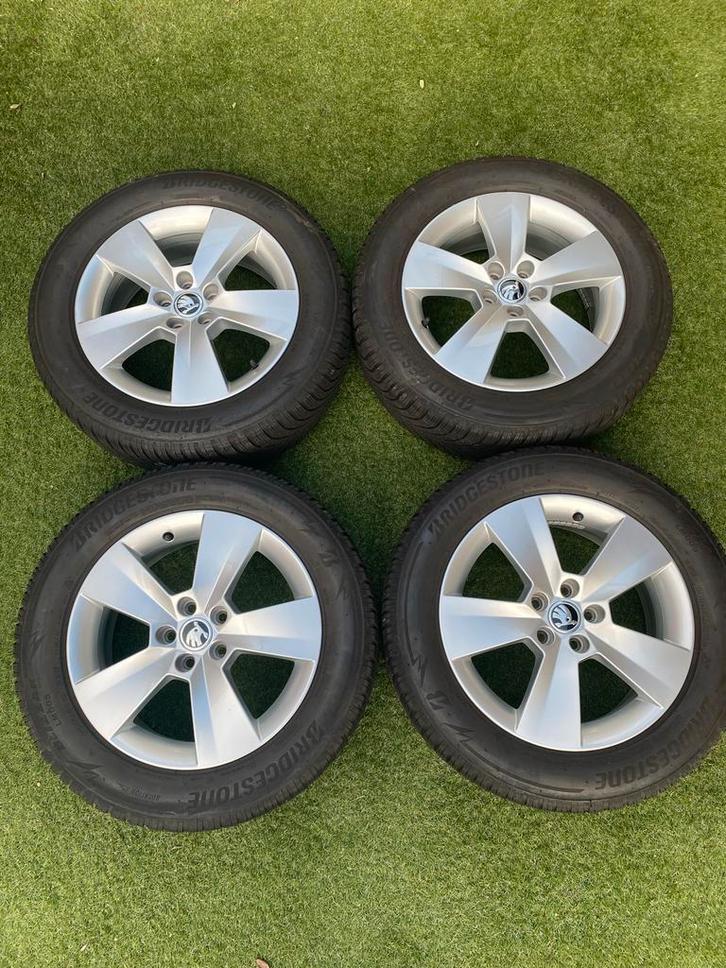 Skoda Kamiq 16" Winterset - Originele Velgen + Banden, Auto-onderdelen, Banden en Velgen, Banden en Velgen, Winterbanden, 16 inch
