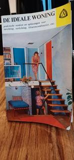 Vintage jaren 60 boekje " de ideale woning " uit 1963, Boeken, Gelezen, Interieur en Design, Katinka Hendrichs, Ophalen of Verzenden