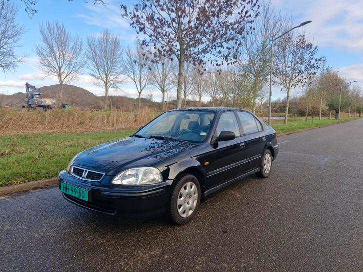 Honda Civic 1.4iS Sedan Roestvrij !, Auto's, Honda, Bedrijf, Civic, Benzine, Sedan, Handgeschakeld, Zwart, Grijs, Stof, Voorwielaandrijving