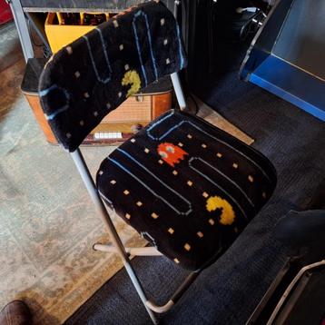 Unieke pac-man stoel beschikbaar voor biedingen
