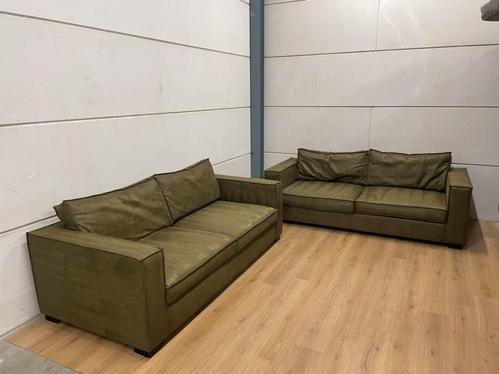Mooie luxe suede fluwelen olijfgroene banken - GEREINIGD, Huis en Inrichting, Banken | Bankstellen, Zo goed als nieuw, Rechte bank