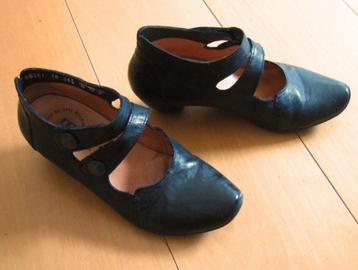 Comfortabele zwart leren schoenen THINK! 36-37 snazzeys beschikbaar voor biedingen