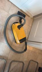 Miele stofzuiger, Ophalen, Zo goed als nieuw, 1200 tot 1600 watt