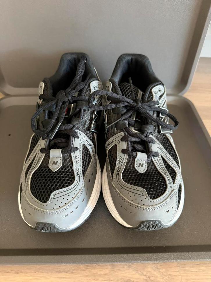 New Balance 1906R maat 37, Kleding | Heren, Schoenen, Zo goed als nieuw, Ophalen of Verzenden