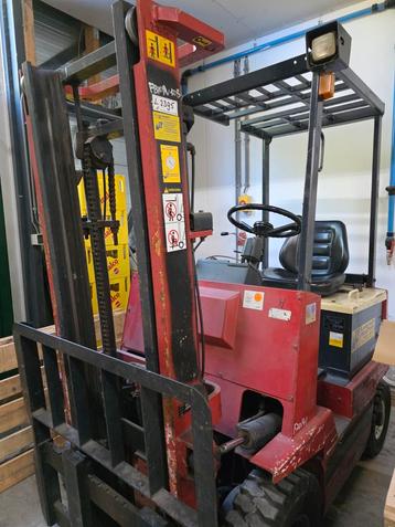 Heftruck - Accu Defect - Opknapper/Onderdelen beschikbaar voor biedingen