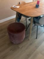 Poef in oud roze van Karwei, Huis en Inrichting, Stoffering | Vloerbedekking, Ophalen of Verzenden, Zo goed als nieuw, Minder dan 10 m²