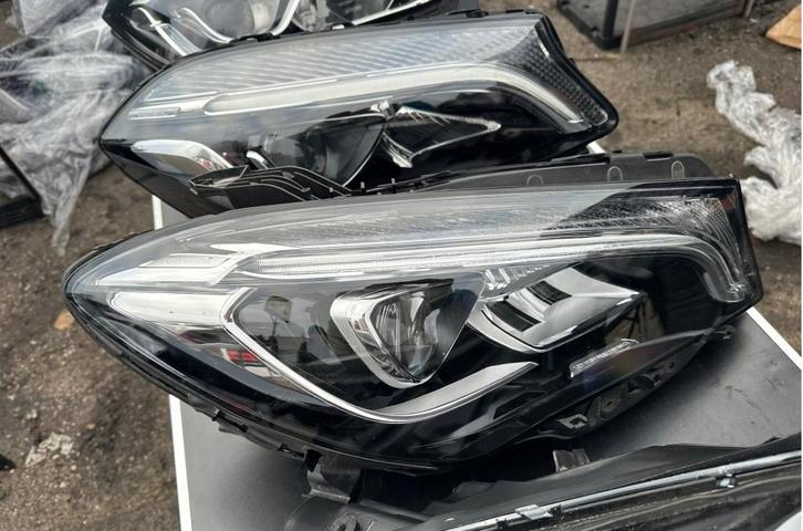Mercedes W117 117 CLA LED koplamp rechts A1178207800, Auto-onderdelen, Verlichting, Mercedes-Benz, Gebruikt, Ophalen of Verzenden