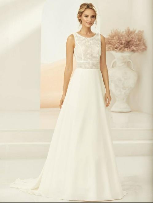 Nieuwe Bianco Evento trouwjurk hoge hals maat 40 42, Kleding | Dames, Trouwkleding en Trouwaccessoires, Nieuw, Trouwjurk, Wit