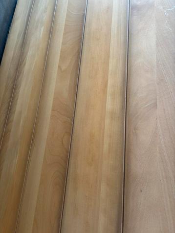 Eetkamer tafel eiken 2.10x0.90 beschikbaar voor biedingen