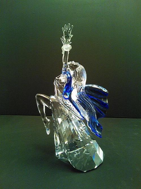 Swarovski Jaarstuk Isadora 2002 (zonder omslag), Verzamelen, Swarovski, Zo goed als nieuw, Figuurtje, Ophalen of Verzenden