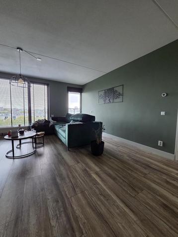 Laminaatvloer Arizona Sand ca. 90 m2 incl ondervloer beschikbaar voor biedingen