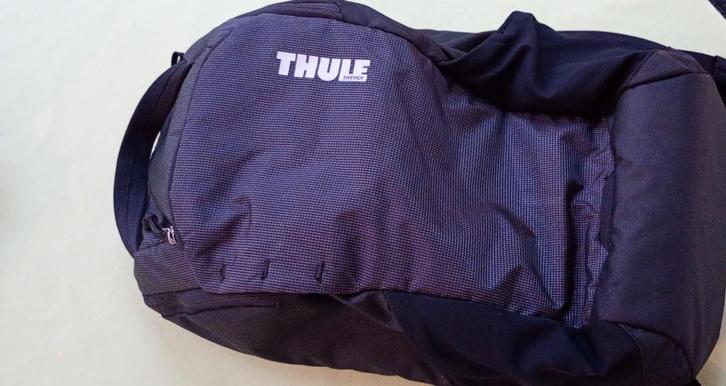 Thule zwarte rugzak 23L, Sieraden, Tassen en Uiterlijk, Tassen | Rugtassen, Zo goed als nieuw, Overige merken, 40 cm of meer, Waterdicht