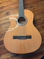 Elektrische Stagg Gitaar, Muziek en Instrumenten, Snaarinstrumenten | Gitaren | Akoestisch, Klassieke of Spaanse gitaar, Thrifter