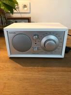 TIVOLI WIT AUDIO RADIO ZGSTAAT!, Audio, Tv en Foto, Radio's, Ophalen of Verzenden, Zo goed als nieuw, Radio