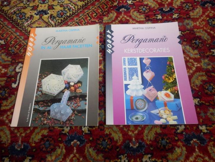 2 Boeken Pergamano Kerst + Pergamano::Martha Ospina., Hobby en Vrije tijd, Kaarten | Zelf maken, Zo goed als nieuw, Overige typen