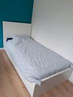 1 persoonsbed Ikea Malm met 2 lades, Huis en Inrichting, Ophalen, 90 cm, Eenpersoons, Wit