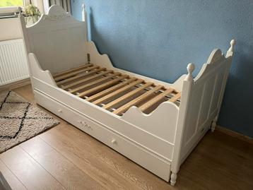 Bopita Romantic (bed 90x200/logeerbed + nachtkast + bureau) beschikbaar voor biedingen