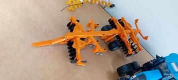 Britains Simba Solo 330 Cultivator. beschikbaar voor biedingen