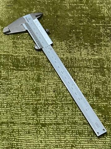 Vintage Mitutoyo Schuifmaat  150 mm Japon - Precisie Meting beschikbaar voor biedingen