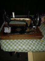 Hand Naaimachine, Antiek en Kunst, Antiek | Naaimachines, Ophalen of Verzenden