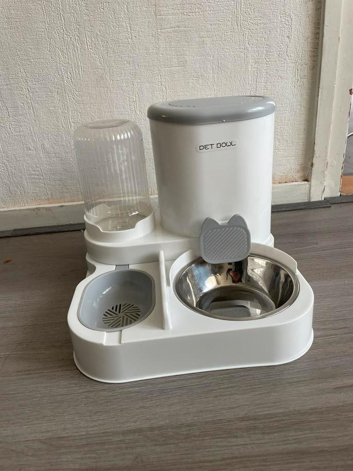 Eten en drinkbak voor huisdieren., Dieren en Toebehoren, Kattenvoerbakken en Drinkbakken, Zo goed als nieuw, Ophalen of Verzenden